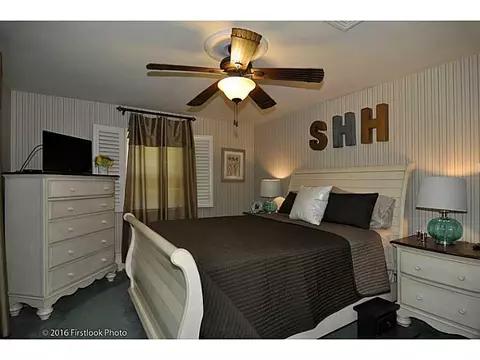 71 Castle Heights Ct, Woonsocket, RI 02895 photo 8