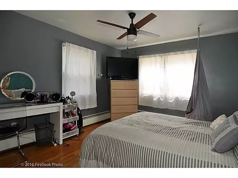 71 Castle Heights Ct, Woonsocket, RI 02895 photo 10