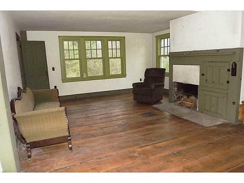 3 S Killingly Rd, Foster, RI 02825 photo 7