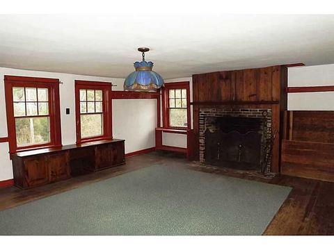 3 S Killingly Rd, Foster, RI 02825 photo 5