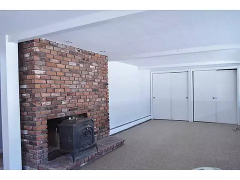 33 Forest Rd, Bristol, RI 02809 photo 13