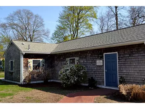 33 Forest Rd, Bristol, RI 02809 photo 20