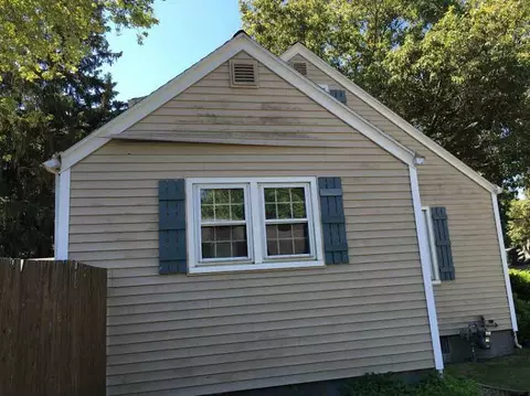 4 View Ave, Warwick, RI 02886 photo 3