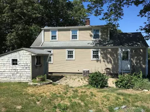 4 View Ave, Warwick, RI 02886 photo 2