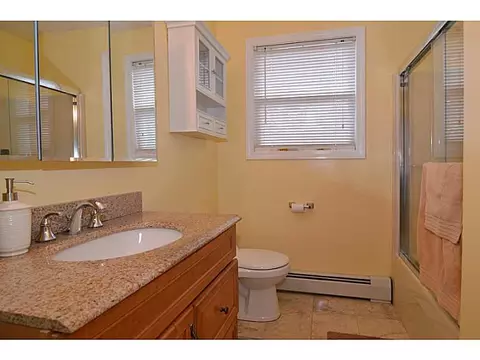3 Hamlet Ct, Bristol, RI 02809 photo 17
