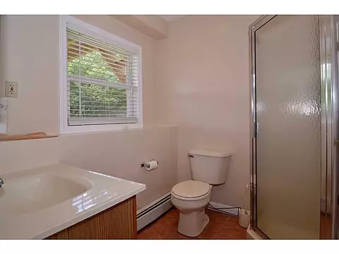3 Hamlet Ct, Bristol, RI 02809 photo 18