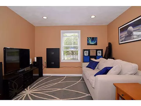 3 Hamlet Ct, Bristol, RI 02809 photo 15