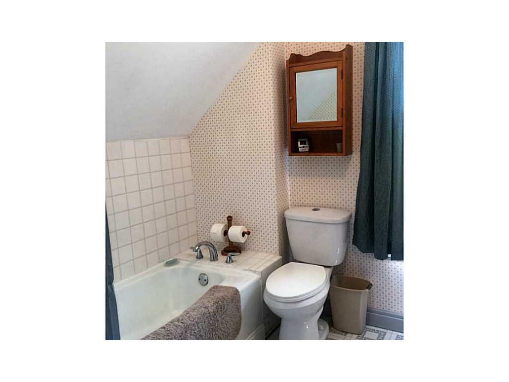 485 Ballou St, Woonsocket, RI 02895 photo 14