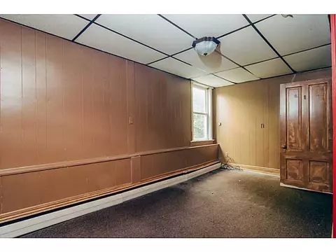 1087 Park Ave, Woonsocket, RI 02895 photo 18