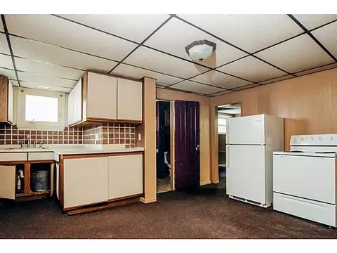 1087 Park Ave, Woonsocket, RI 02895 photo 19