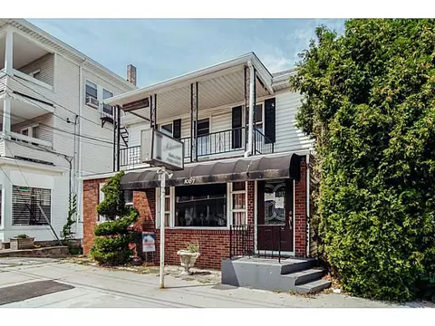 1087 Park Ave, Woonsocket, RI 02895 photo 3