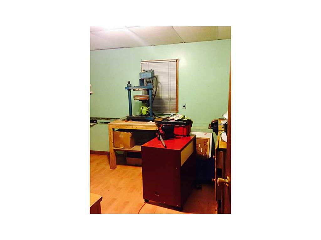 325 Sumner Ave, Warwick, RI 02888 photo 17