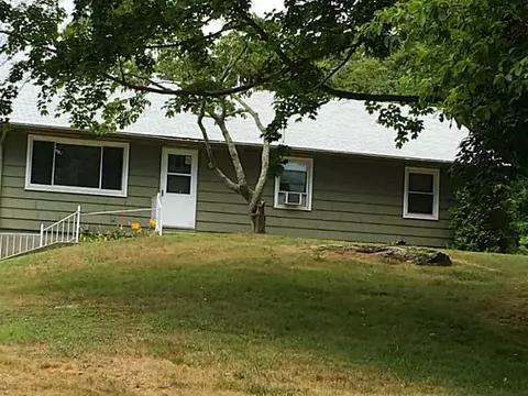352 Post Rd, Westerly, RI 02891 photo 1