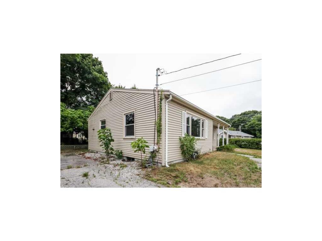 96 Rosemere Ave, Warwick, RI 02889 photo 3