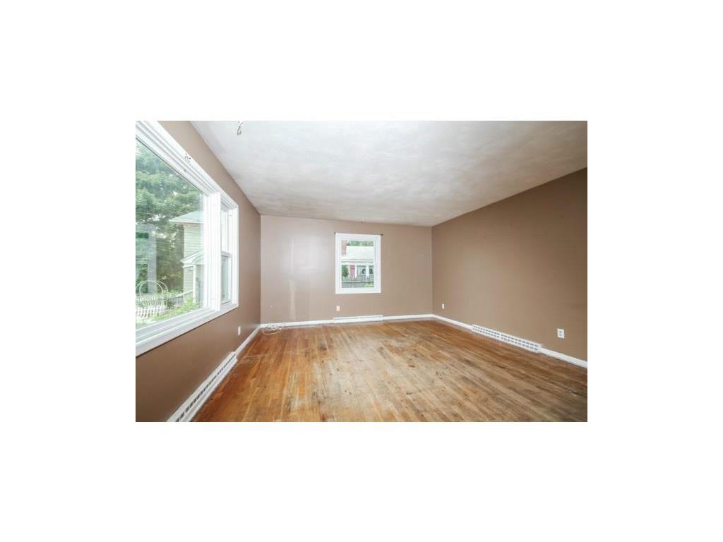 96 Rosemere Ave, Warwick, RI 02889 photo 5