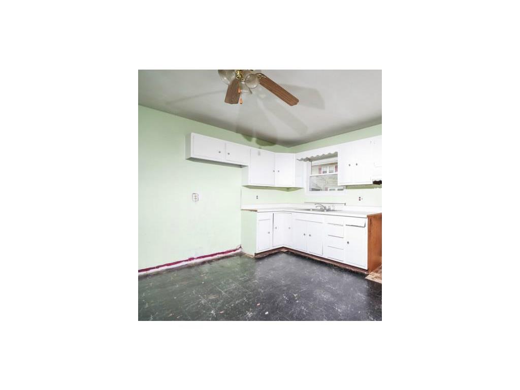 96 Rosemere Ave, Warwick, RI 02889 photo 9