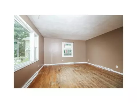 96 Rosemere Ave, Warwick, RI 02889 photo 5