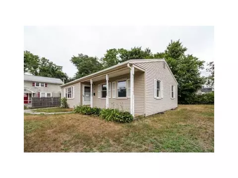 96 Rosemere Ave, Warwick, RI 02889 photo 4