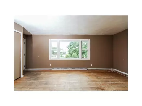 96 Rosemere Ave, Warwick, RI 02889 photo 6