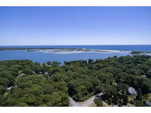52 Wagner Rd, Westerly, RI 02891 photo 1