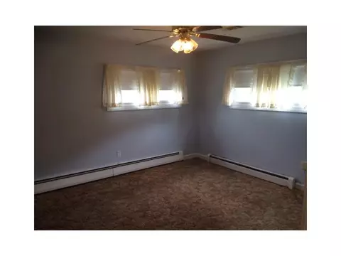 3 Francis St, Warren, RI 02885 photo 8