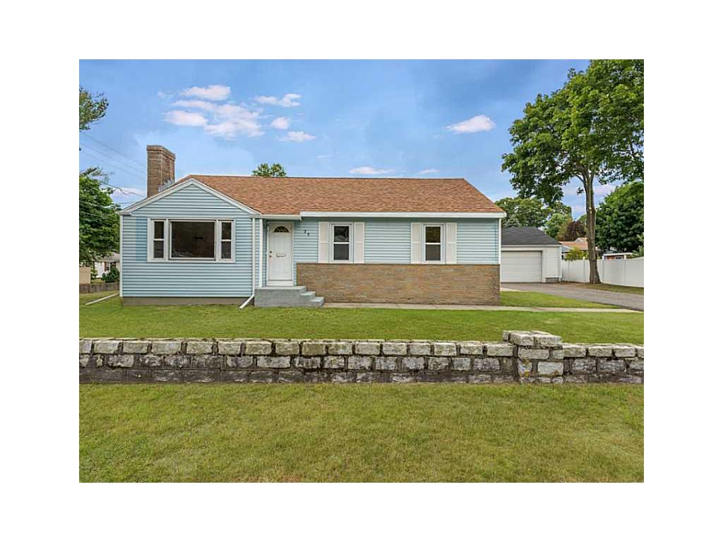 77 Bertha Ave, Woonsocket, RI 02895 photo 2