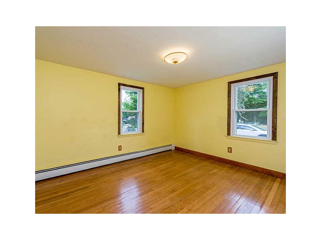 77 Bertha Ave, Woonsocket, RI 02895 photo 14