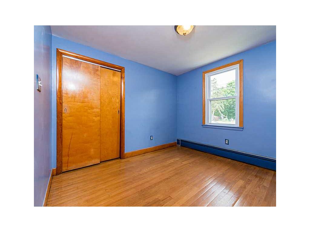 77 Bertha Ave, Woonsocket, RI 02895 photo 12