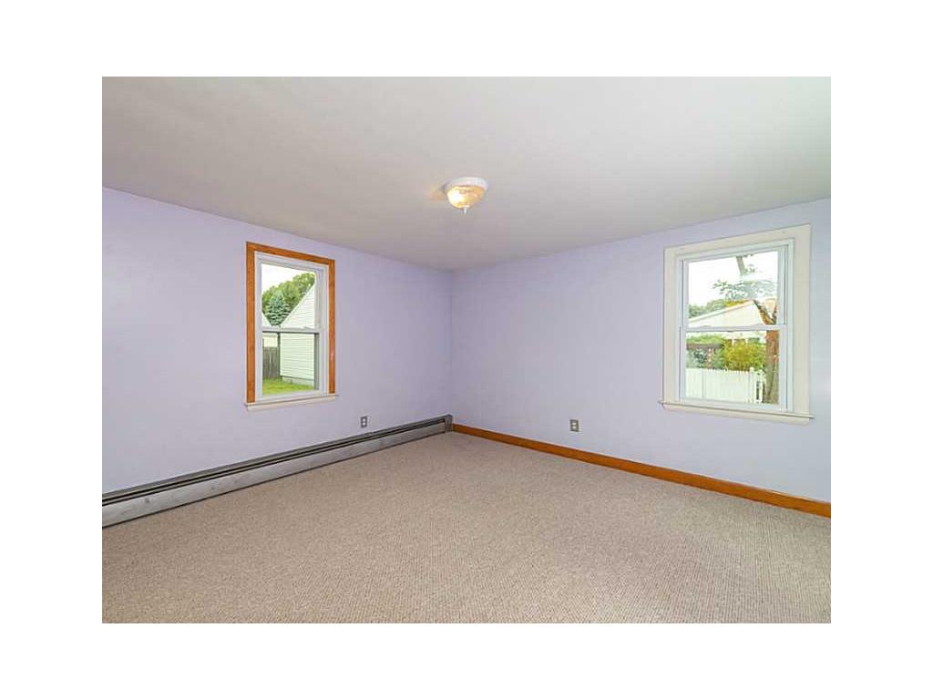 77 Bertha Ave, Woonsocket, RI 02895 photo 15