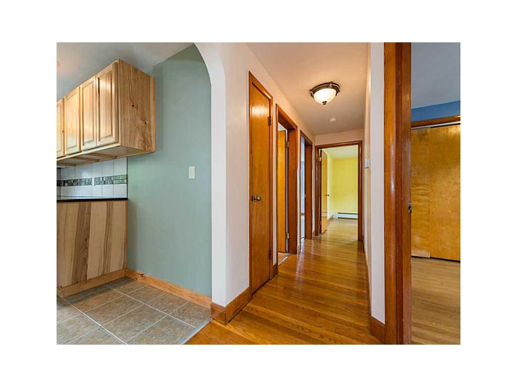 77 Bertha Ave, Woonsocket, RI 02895 photo 7