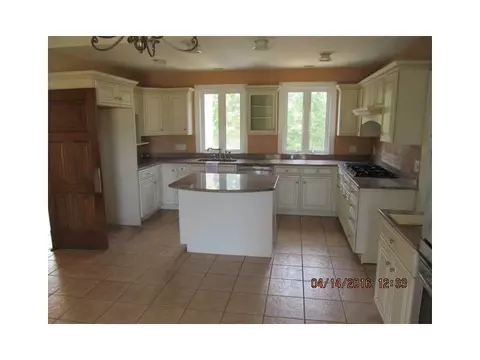 521 S Main St, Woonsocket, RI 02895 photo 3