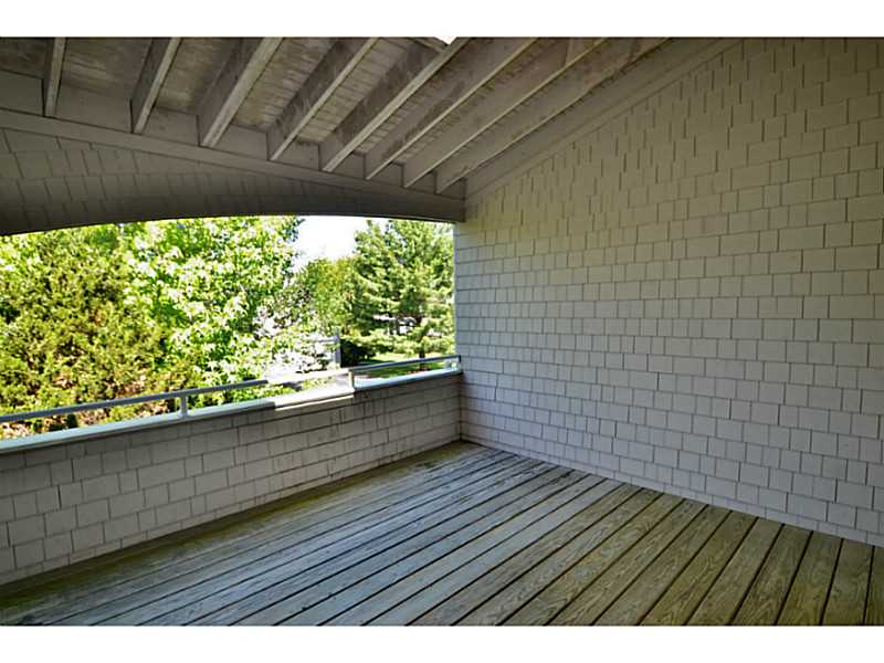 34 Oyster Pt, Warren, RI 02885 photo 10