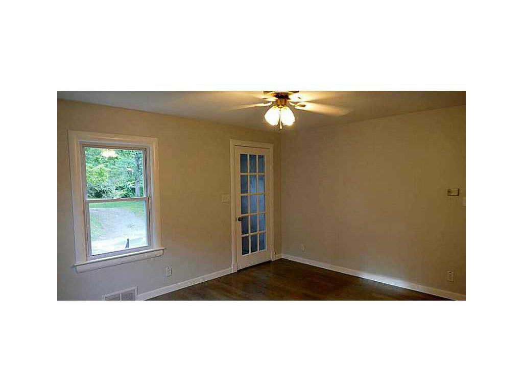 33 Janett Ave, Woonsocket, RI 02895 photo 8