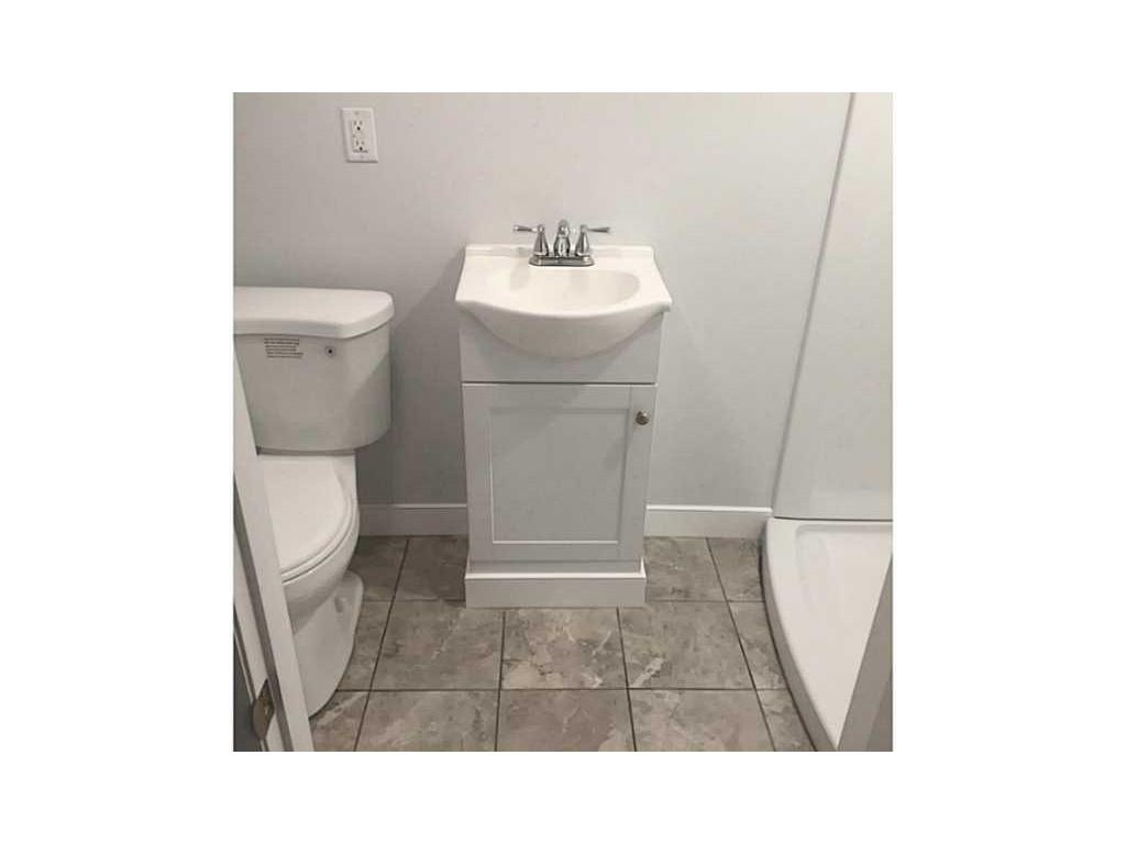 33 Janett Ave, Woonsocket, RI 02895 photo 21