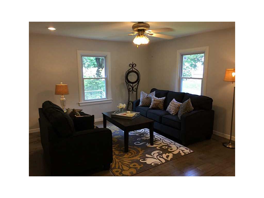 33 Janett Ave, Woonsocket, RI 02895 photo 7