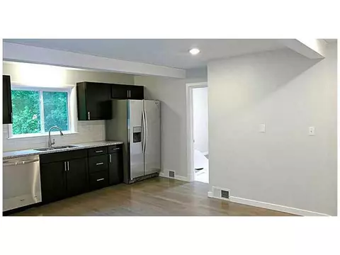 33 Janett Ave, Woonsocket, RI 02895 photo 6