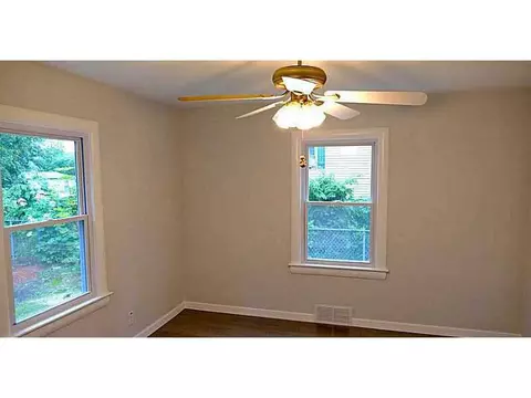 33 Janett Ave, Woonsocket, RI 02895 photo 10