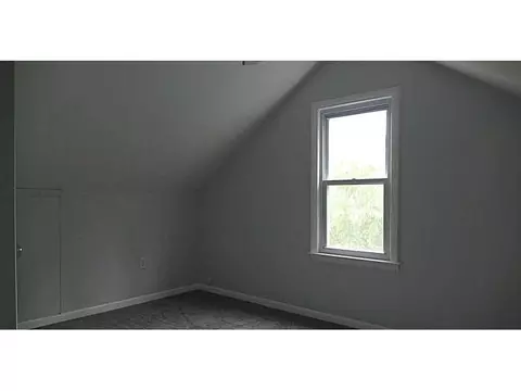 33 Janett Ave, Woonsocket, RI 02895 photo 13