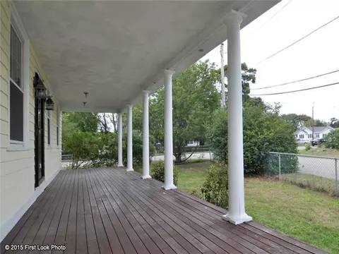 3 Errol St, Warwick, RI 02888 photo 8