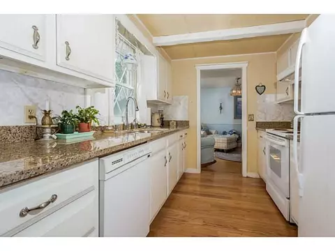 170 Lancaster Ave, Warwick, RI 02886 photo 7