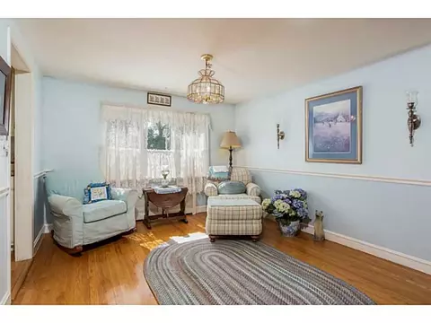 170 Lancaster Ave, Warwick, RI 02886 photo 5