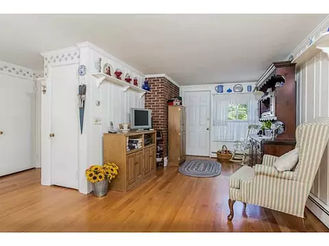 170 Lancaster Ave, Warwick, RI 02886 photo 9