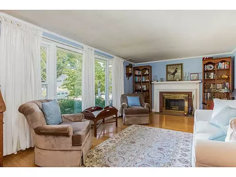 170 Lancaster Ave, Warwick, RI 02886 photo 4
