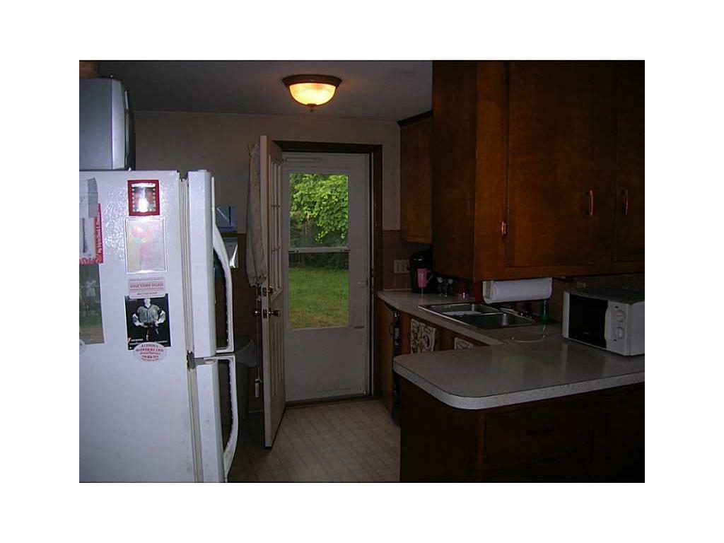 34 Studley Ave, Warwick, RI 02889 photo 3