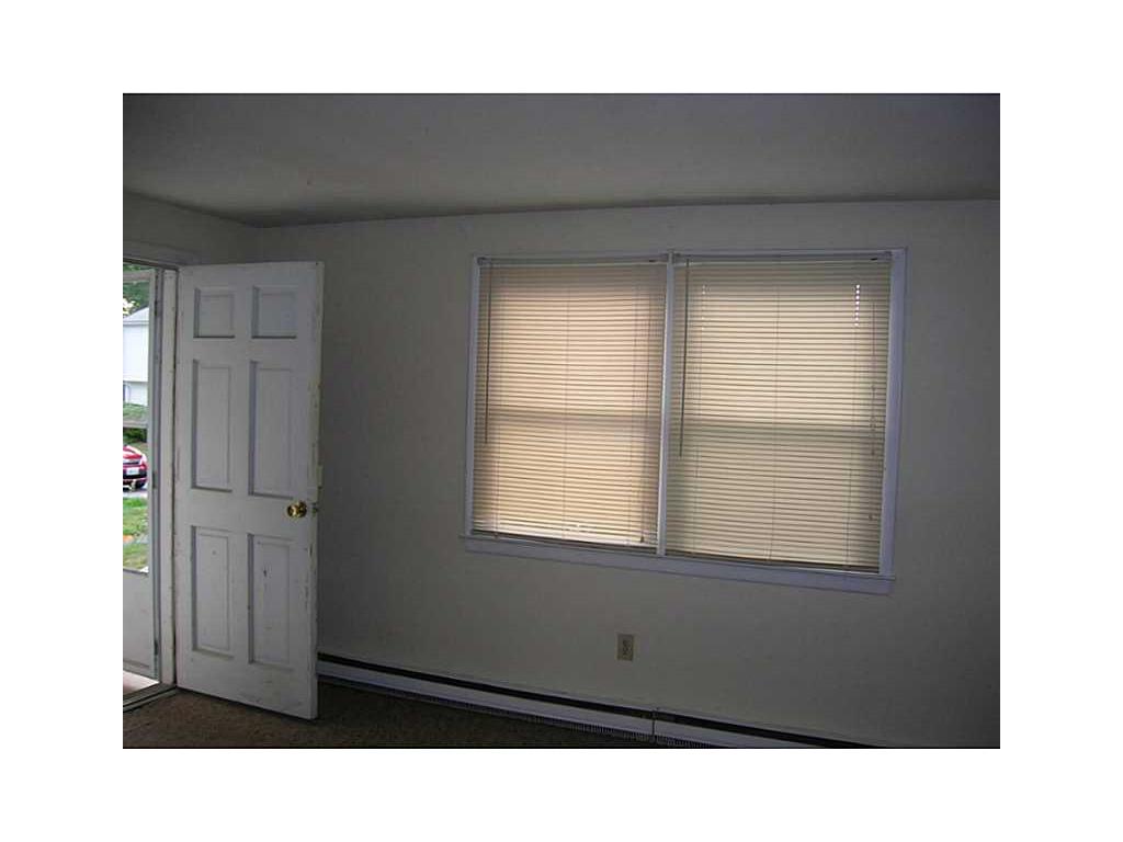 34 Studley Ave, Warwick, RI 02889 photo 9