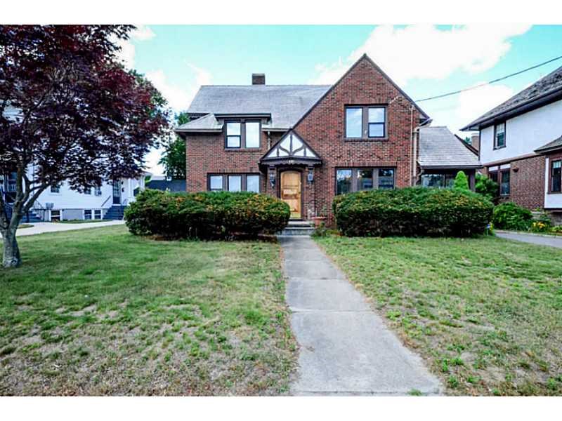 489 S Main St, Woonsocket, RI 02895 photo 1