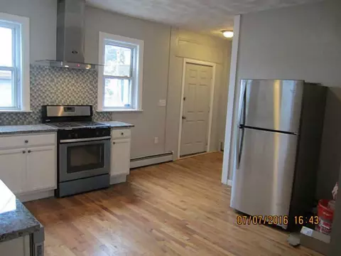 427 Orms St, Providence, RI 02908 photo 4