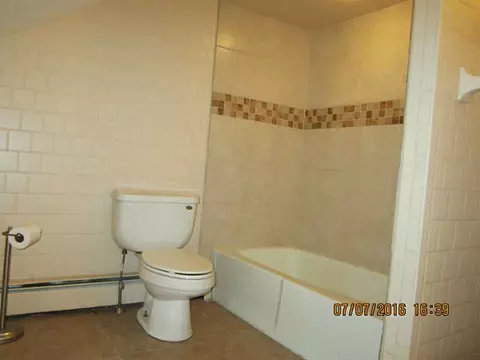 427 Orms St, Providence, RI 02908 photo 8