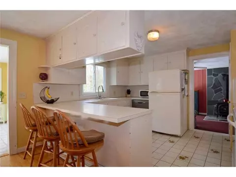 558 Victory Hwy, Mapleville, RI 02839 photo 7