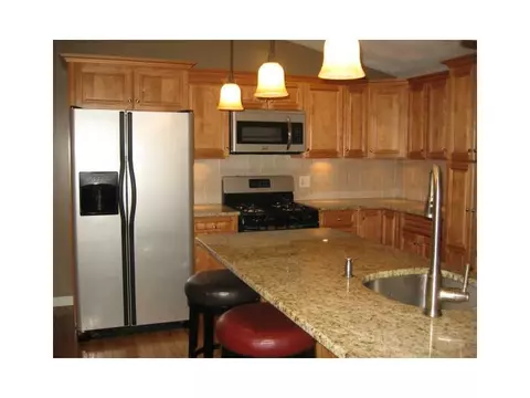 6 Waldron Ave, Warwick, RI 02888 photo 4